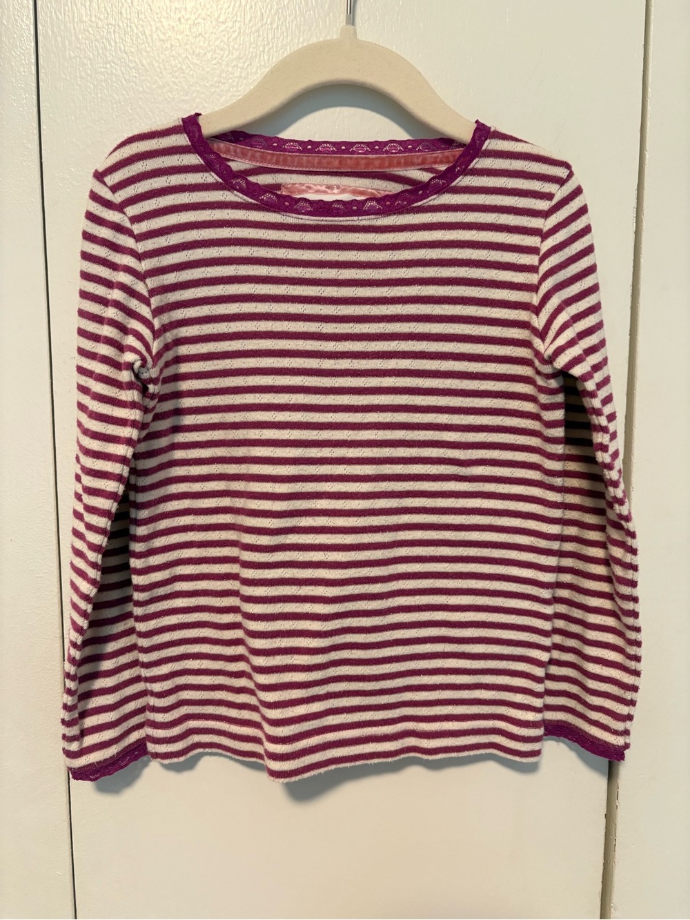 Mini Boden long sleeve pointelle shirt,lace collar & metallic thread. Sz 5-6 yrs